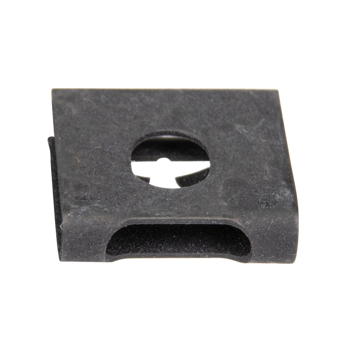 Écrou à ressort de type « U » pour #8-32 UNC MS, plage de panneaux .072-.081" Acier à ressort traité thermiquement Phosphate et huile Tinnerman # C07852-832-4 par Spaenaur Inc.