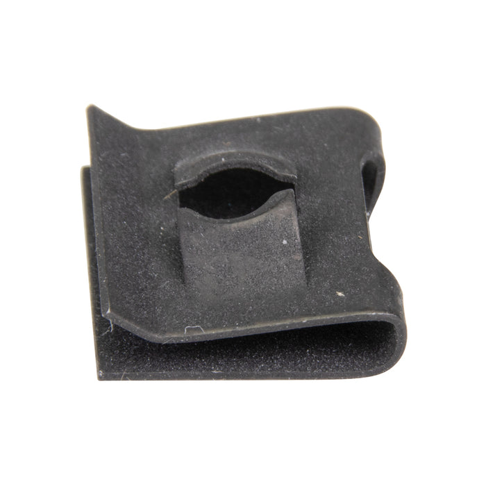 Écrou à ressort de type « U » pour #8-32 UNC MS, plage de panneaux .072-.081" Acier à ressort traité thermiquement Phosphate et huile Tinnerman # C07852-832-4 par Spaenaur Inc.