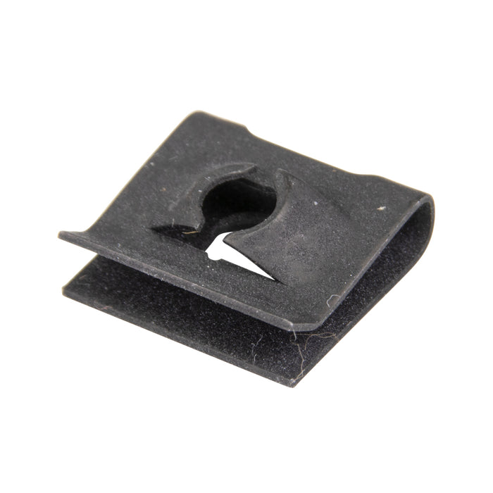Écrou à ressort de type « U » pour #8-32 UNC MS, plage de panneaux .072-.081" Acier à ressort traité thermiquement Phosphate et huile Tinnerman # C07852-832-4 par Spaenaur Inc.