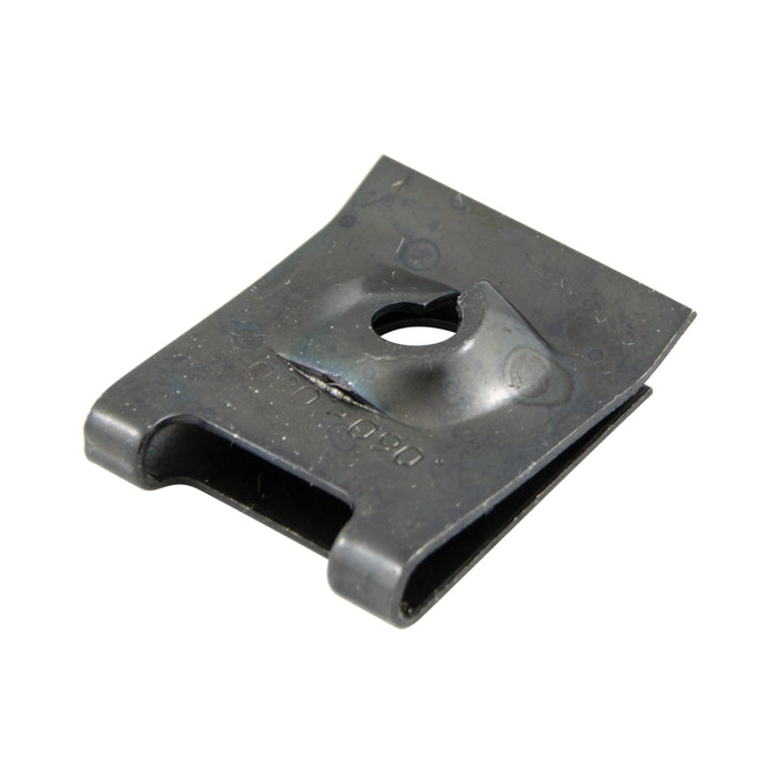 Attache pour panneau de type « U », variante F, compatible avec des panneaux de 0,015" à 0,060", largeur : 0,50", épaisseur : 0,014", en acier à ressort traité thermiquement et zingué, fabriquée par Spaenaur Inc.