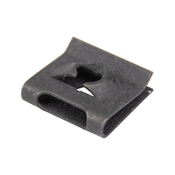 Écrou à ressort de type « U » pour #8-32 UNC MS, plage de panneaux .072-.081" Acier à ressort traité thermiquement Phosphate et huile Tinnerman # C07852-832-4 par Spaenaur Inc.