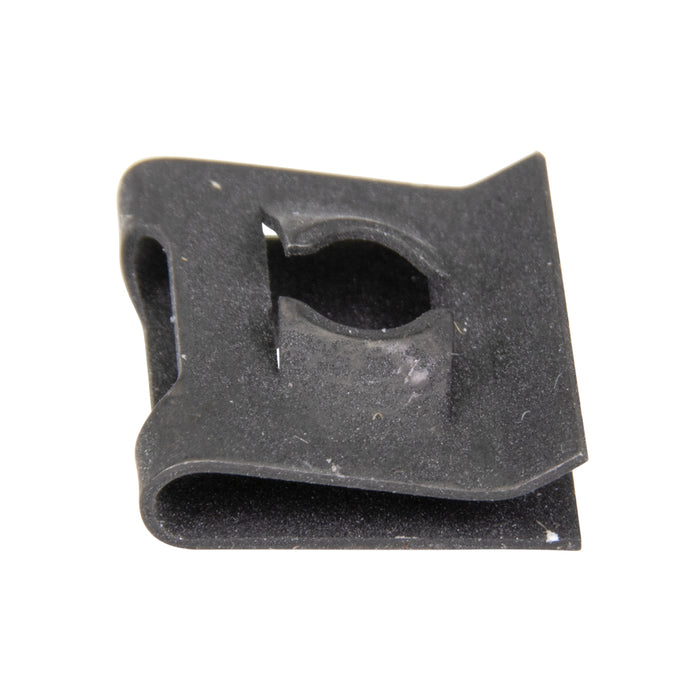 Écrou à ressort de type « U » pour #8-32 UNC MS, plage de panneaux .072-.081" Acier à ressort traité thermiquement Phosphate et huile Tinnerman # C07852-832-4 par Spaenaur Inc.