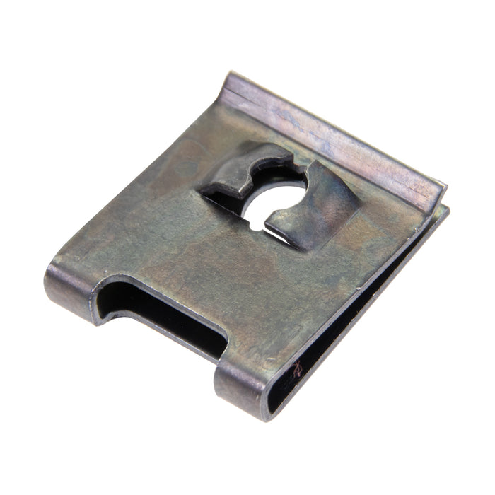 Écrou à ressort de type « U » pour vis n° 8A, gamme de panneaux 0,050-0,078 po, 0,625 po de largeur x 0,70 po de longueur Acier à ressort traité thermiquement, trempé à l'huile par Spaenaur Inc.