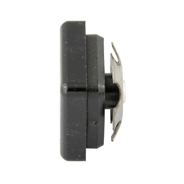 Fermetures pour tubes assemblés Tube carré de 1 1/8 po de diamètre extérieur (calibre 16-18) Nylon noir par Spaenaur Inc.