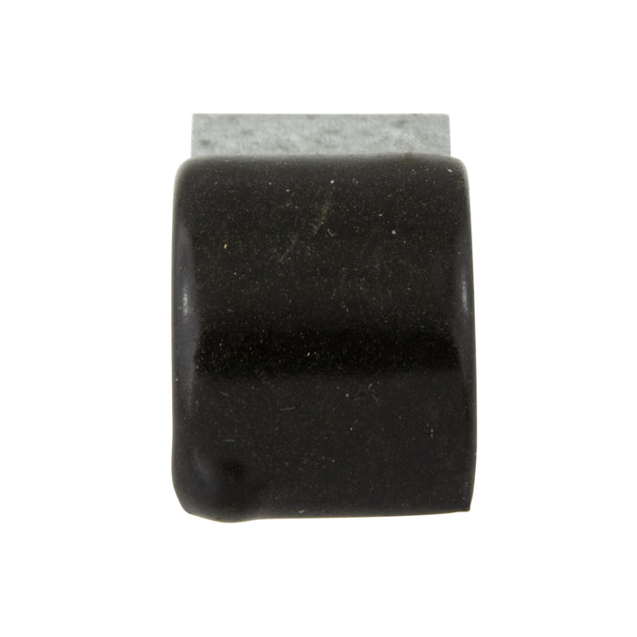 Pince « demi », rembourrée, diamètre 5/16 po, diamètre du trou 9/32 po, 0,531 po de centre à centre, acier galvanisé à chaud, rembourrage en vinyle noir par Spaenaur Inc.